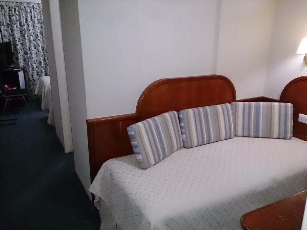 Hotel Orly كورينتس الغرفة الصورة