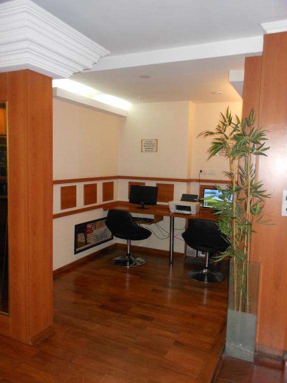 Hotel Orly كورينتس المظهر الخارجي الصورة