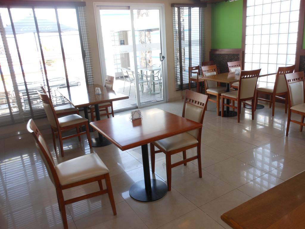 Hotel Orly كورينتس المظهر الخارجي الصورة