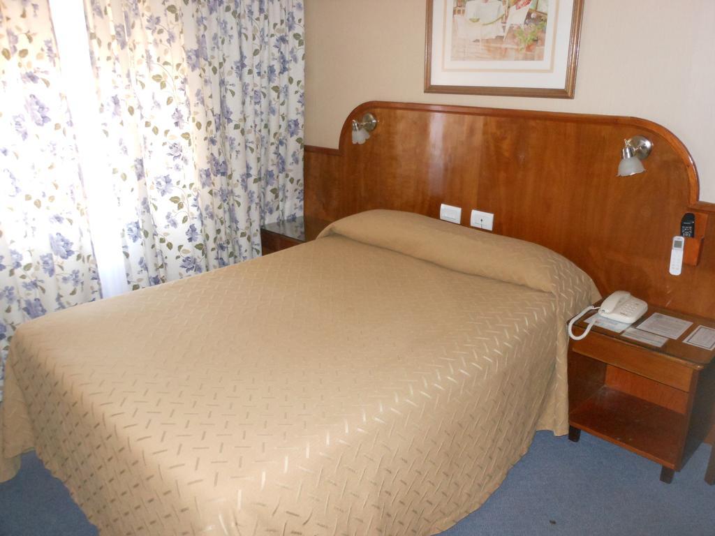 Hotel Orly كورينتس الغرفة الصورة
