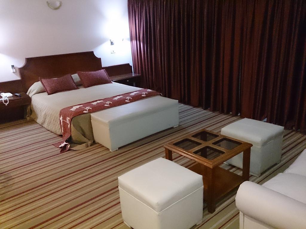 Hotel Orly كورينتس الغرفة الصورة